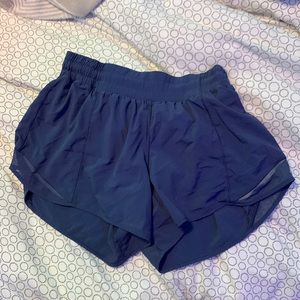 Lululemon hotty hot shorts 4”